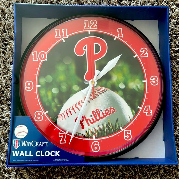 Philadelphia Phillies Round Wall Clock, 12.75-Inch WinCraft - Picture 2 of 6